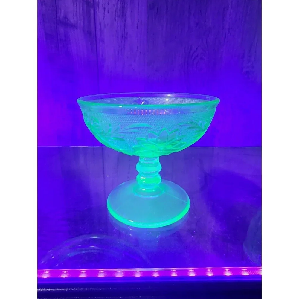 Green Depression Uranium Sunflower Glass Icecream Bowl